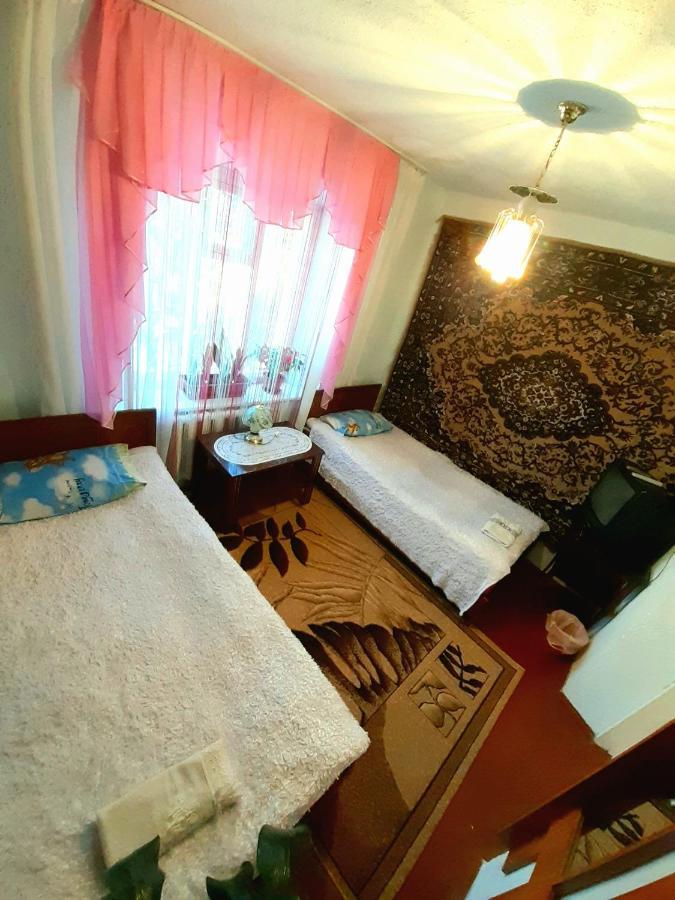 Guesthouse Kishimzhan Talas Екстер'єр фото