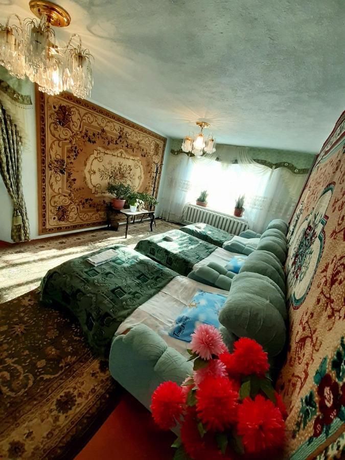 Guesthouse Kishimzhan Talas Екстер'єр фото