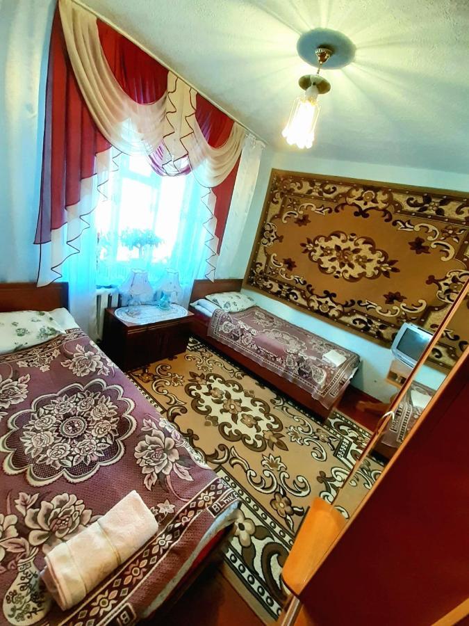 Guesthouse Kishimzhan Talas Екстер'єр фото