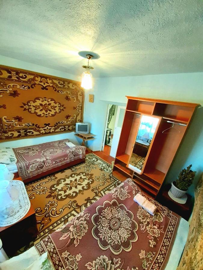 Guesthouse Kishimzhan Talas Екстер'єр фото