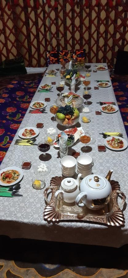 Guesthouse Kishimzhan Talas Екстер'єр фото